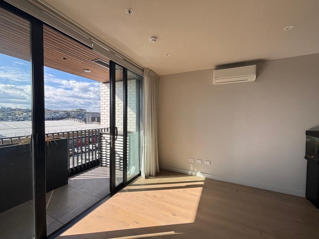 202/21 Pennant St, Long Bay, North Shore City, Auckland - Carousel 5