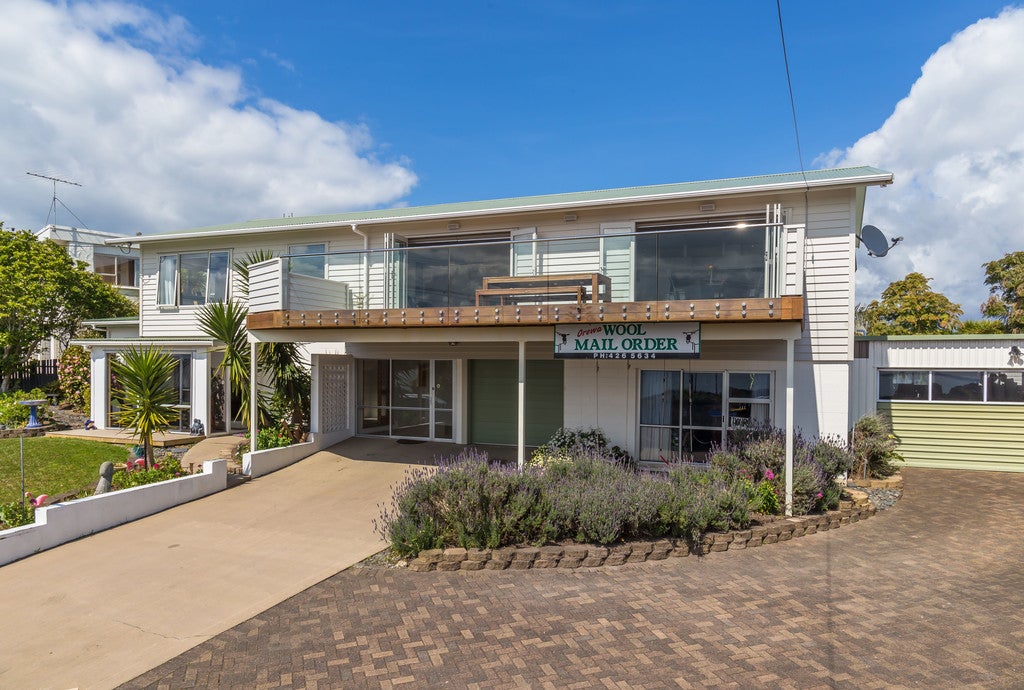 4 Melandra Road, Stanmore Bay, Whangaparaoa - Carousel 2