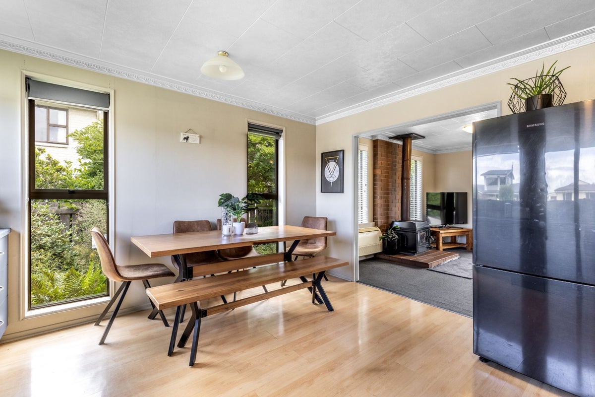16 Kildare Place, Waikiwi, Invercargill - Carousel 2