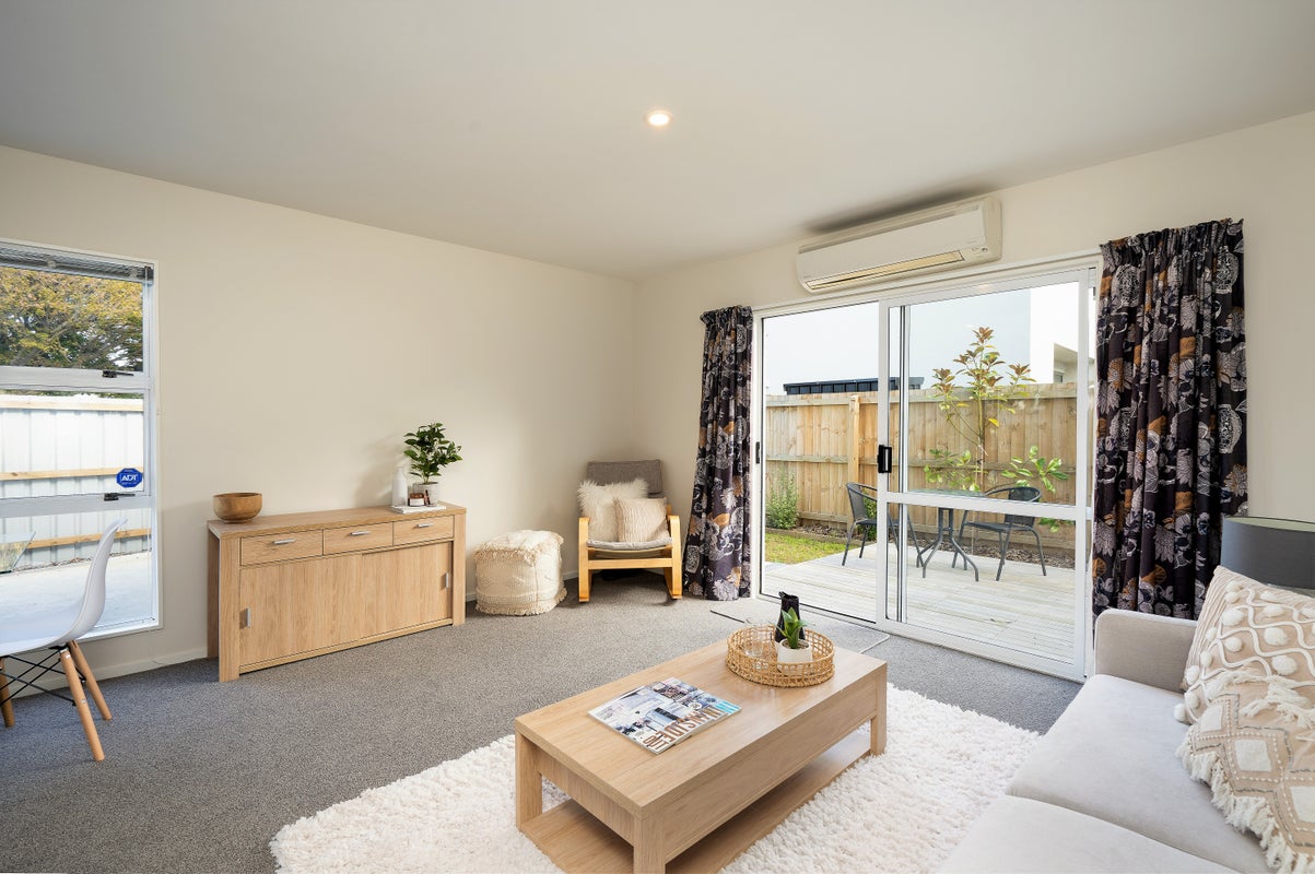 2/139 Brougham Street, Addington, Christchurch - Carousel 1