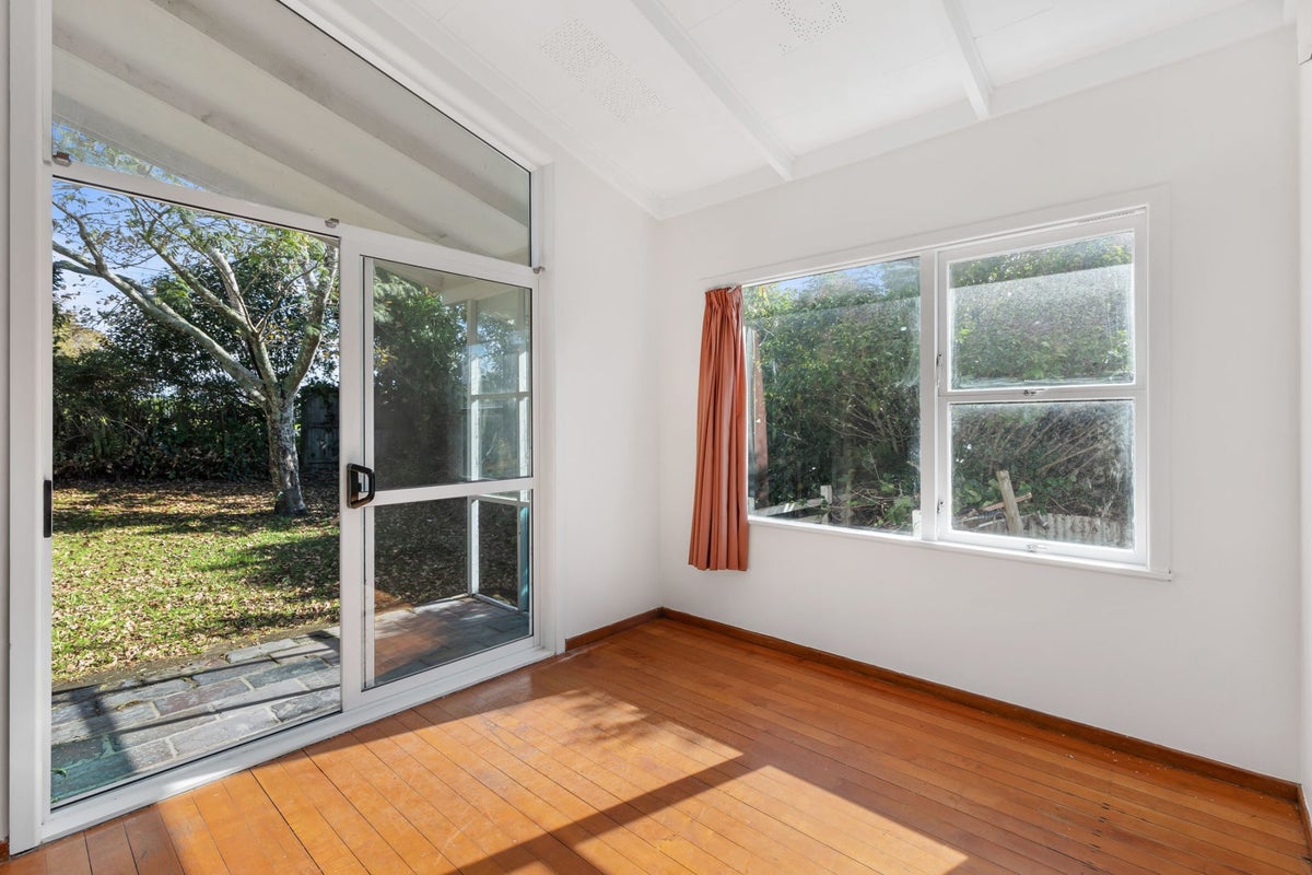2 Beswick Place, Birkdale, Auckland - Carousel 18