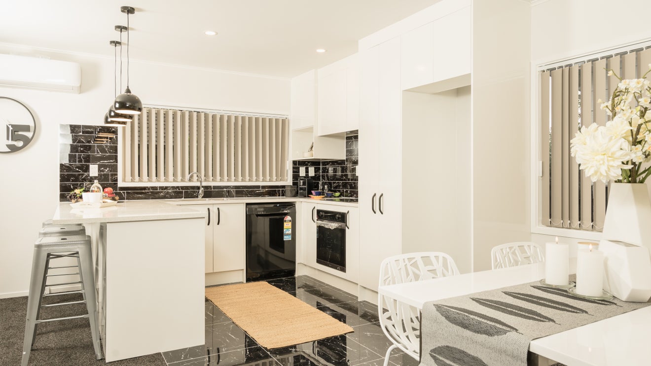 93 Templeton Place, Clendon Park, Auckland - Carousel 2