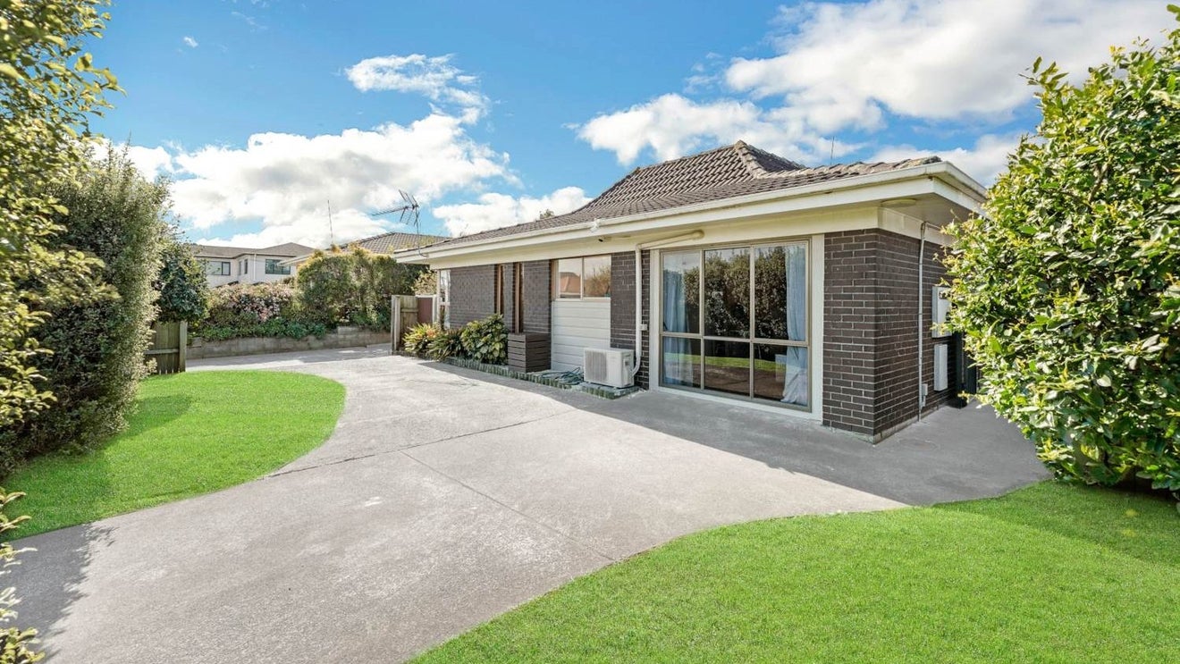 1/92 Carruth Road, Papatoetoe, Auckland - Carousel 1