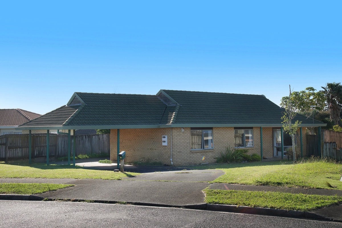 9 Tullis Place, Burswood, Auckland - Carousel 1