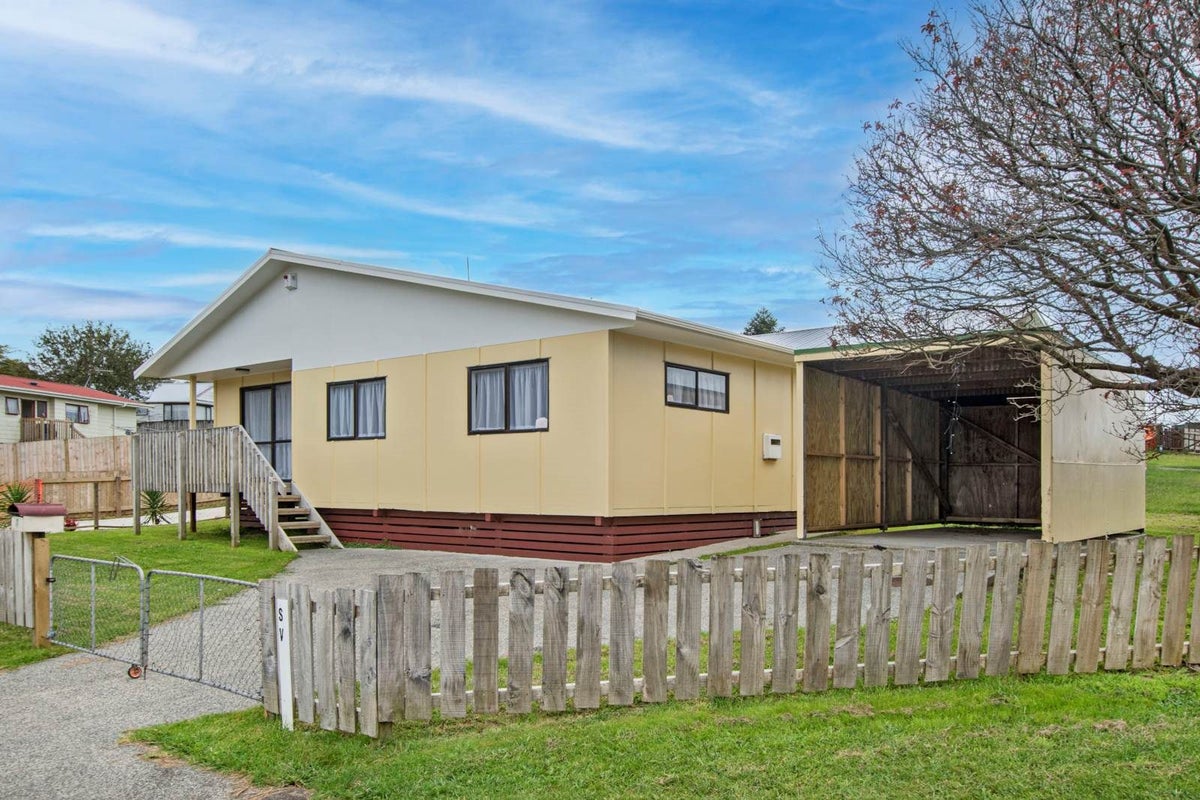 2 Campbell Place, Raumanga, Whangarei - Carousel 1