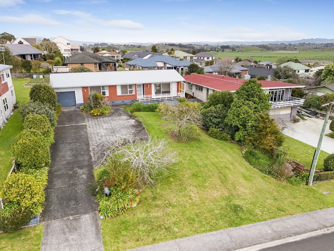 151 Newcastle Road, Nawton, Hamilton, Waikato - Carousel 1