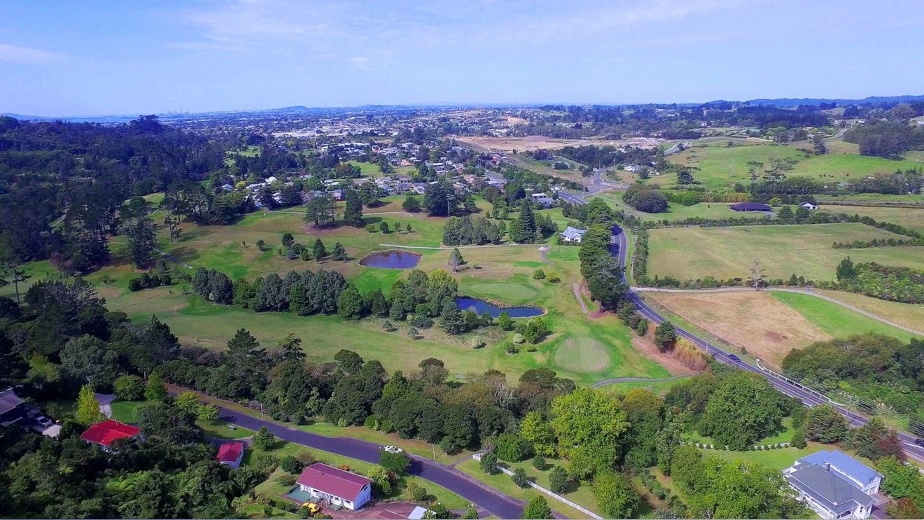 4 Mara Waina Place, Swanson, Auckland - Carousel 1