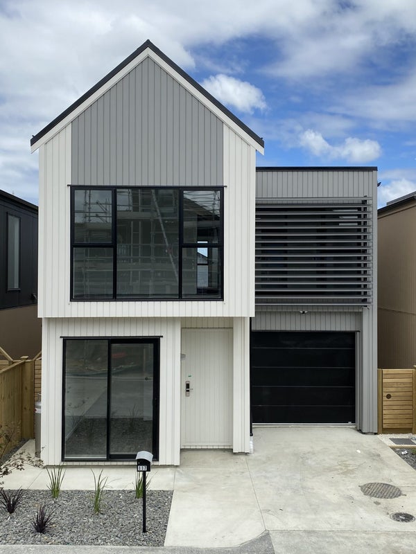 118 Waekahu Road, Westgate, Auckland - Carousel 1