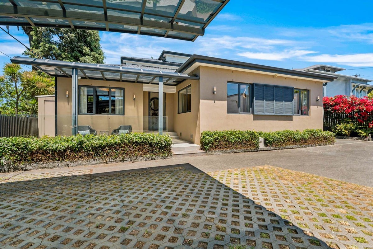 11 Stafford Road, Northcote Point, Auckland - Carousel 2