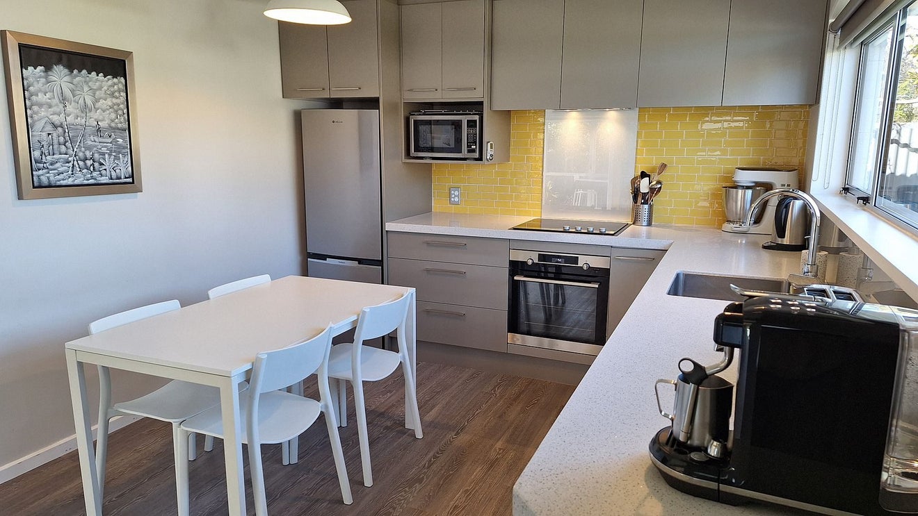 1/64 Abberley Crescent, St Albans, Christchurch - Carousel 2