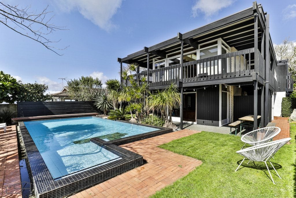 103 Waimumu Road, Massey, Auckland - Carousel 1