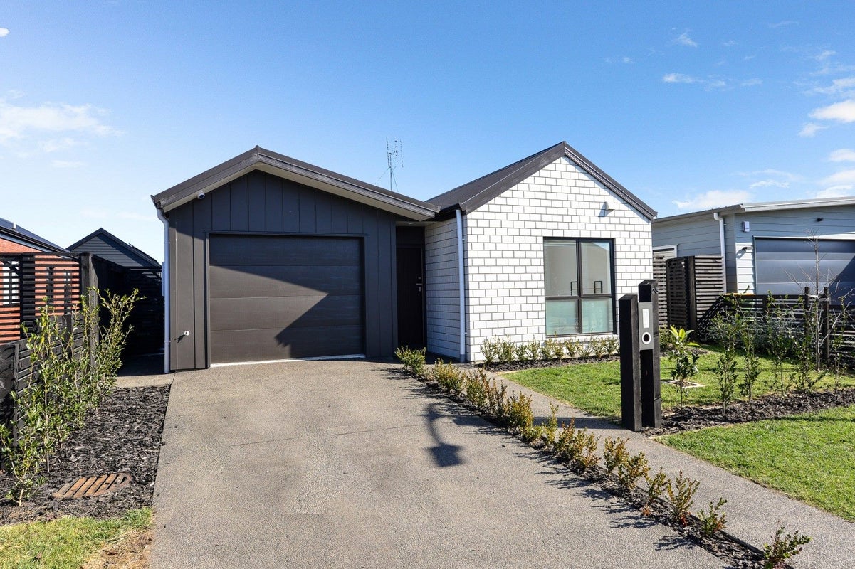 23 Gosset Avenue, Chartwell, Hamilton - Carousel 1