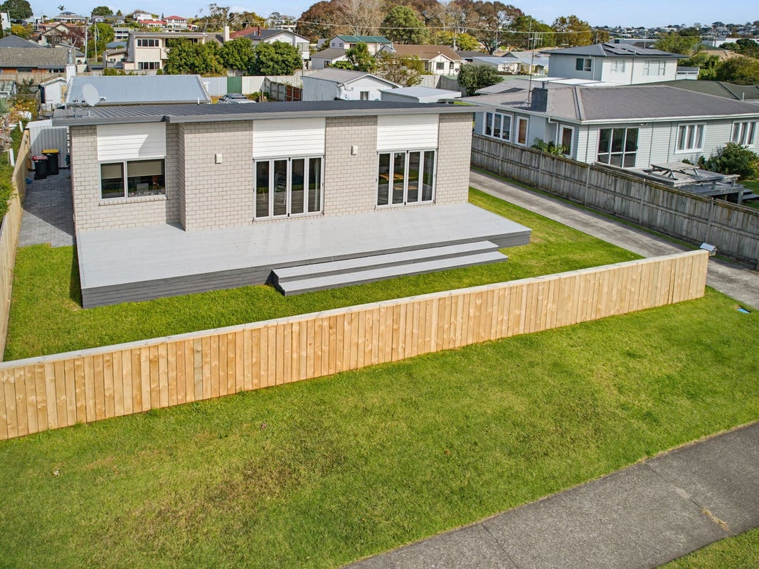 14A Kulim Avenue, Otumoetai, Tauranga - Carousel 1