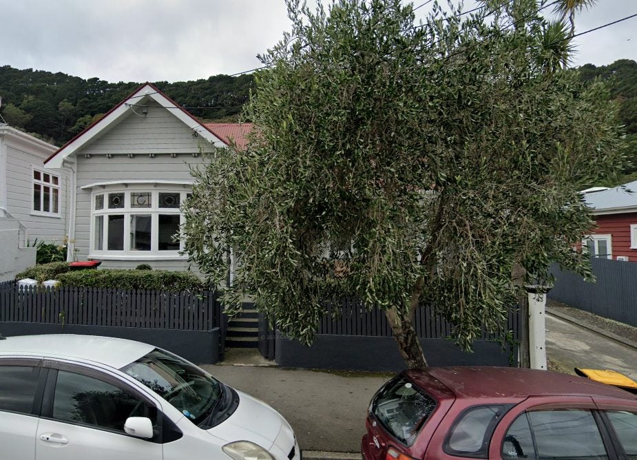 41 Austin Street, Mount Victoria, Wellington - Carousel 1