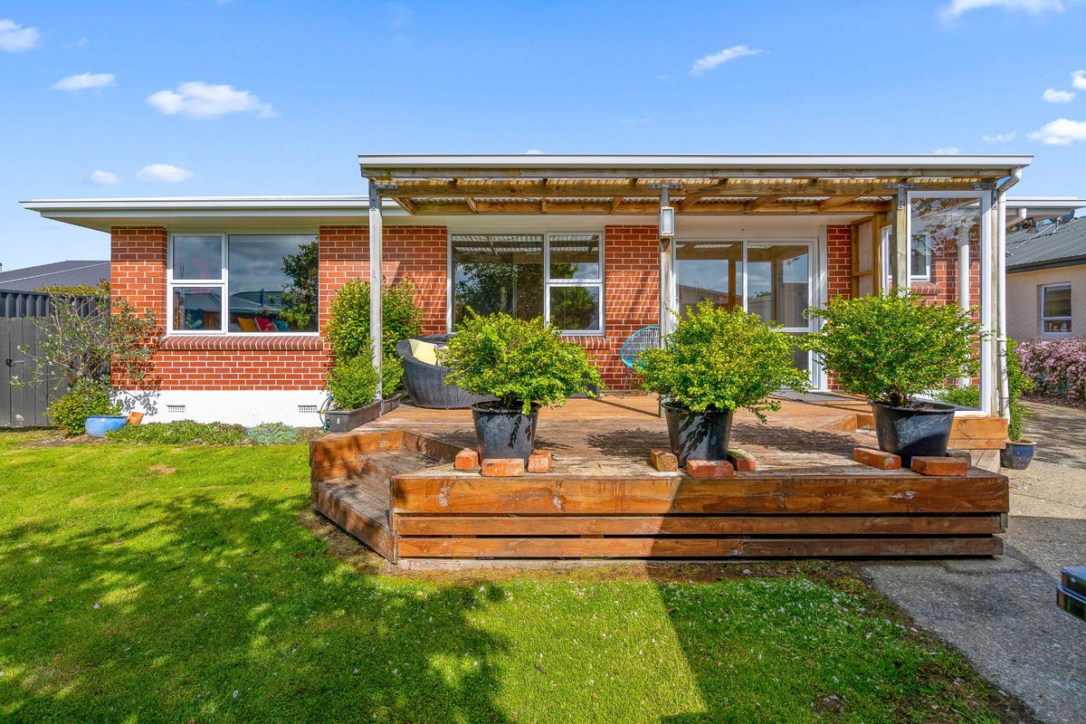 45 Abbot Street, Waverley, Invercargill - Carousel 1