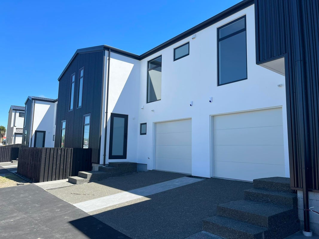 43 Canon Street, St Albans, Christchurch - Carousel 1