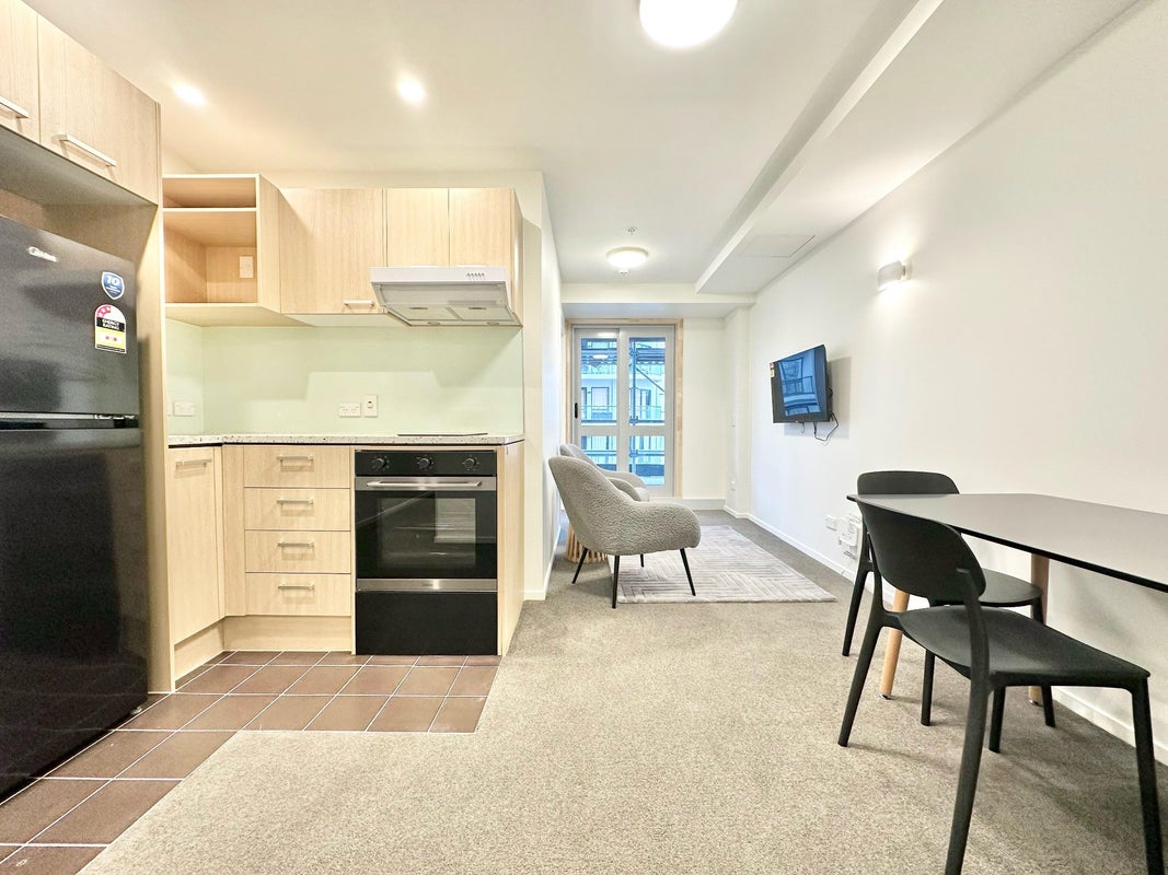 6P/135 Victoria Street West, Auckland Central, Auckland - Carousel 1