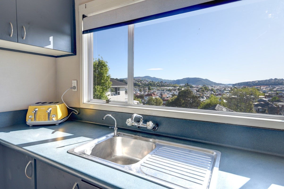 37 Easther Crescent, Kew, Dunedin - Carousel 2