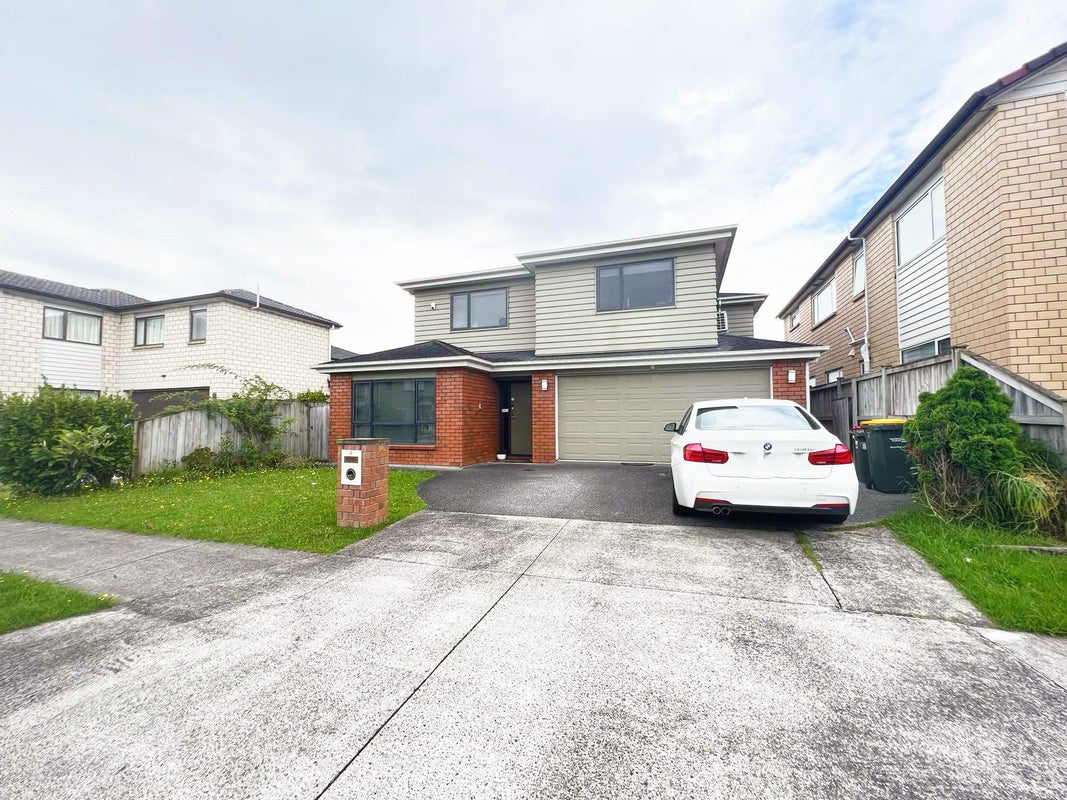 4 Aster Place, Flat Bush, Auckland - Carousel 1