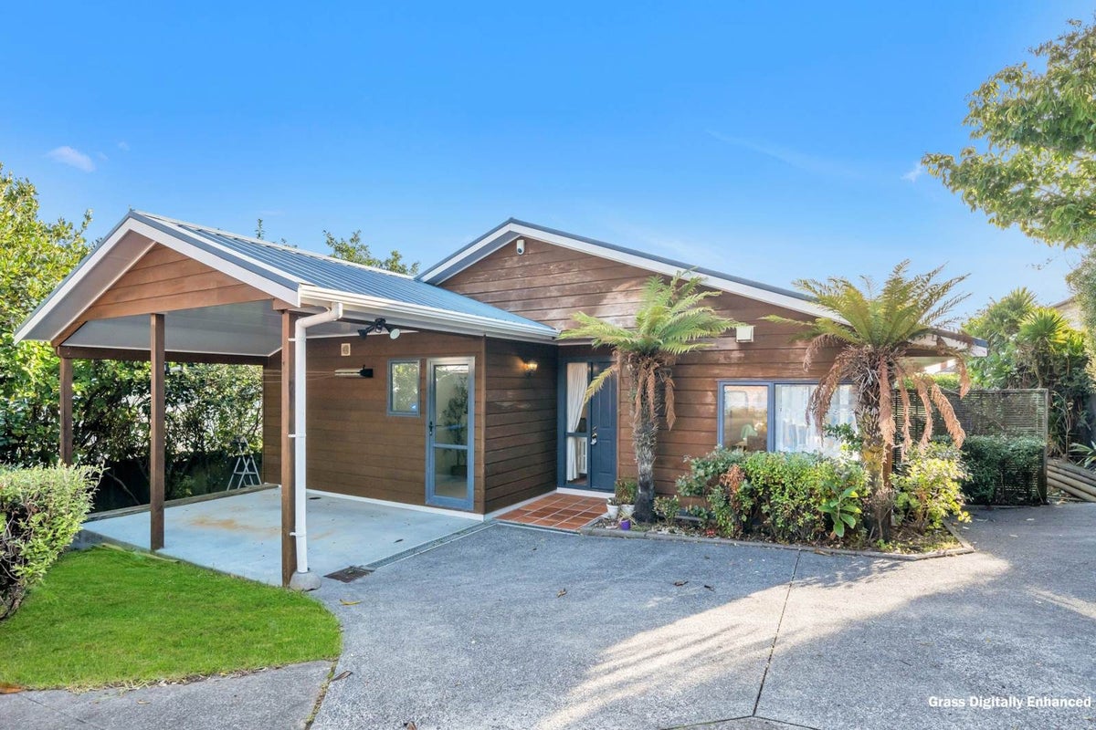 57A Staveley Avenue, Mount Roskill, Auckland - Carousel 1