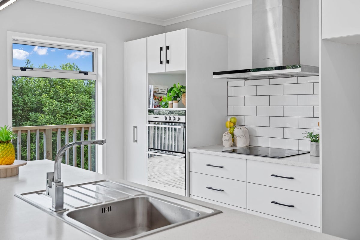 11 Provisional Drive, Kamo, Whangarei, Northland - Carousel 21