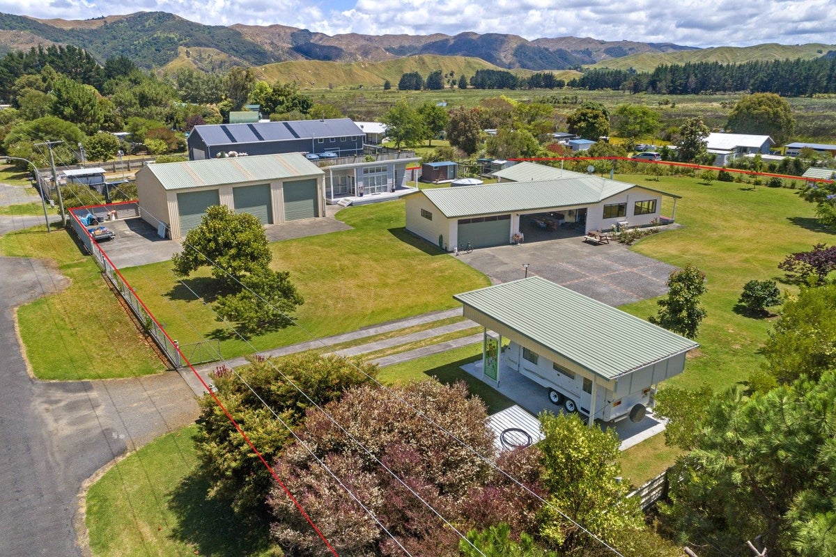 95 Ymca Road, Mahia - Carousel 2