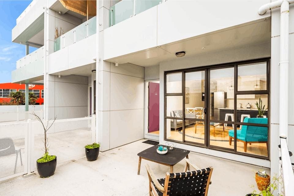 103/3 Morningside Drive, St Lukes, Auckland - Carousel 2