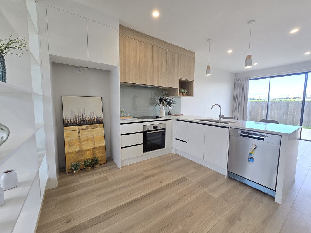 12 Jashi Lane, Westgate, Auckland - Carousel 2