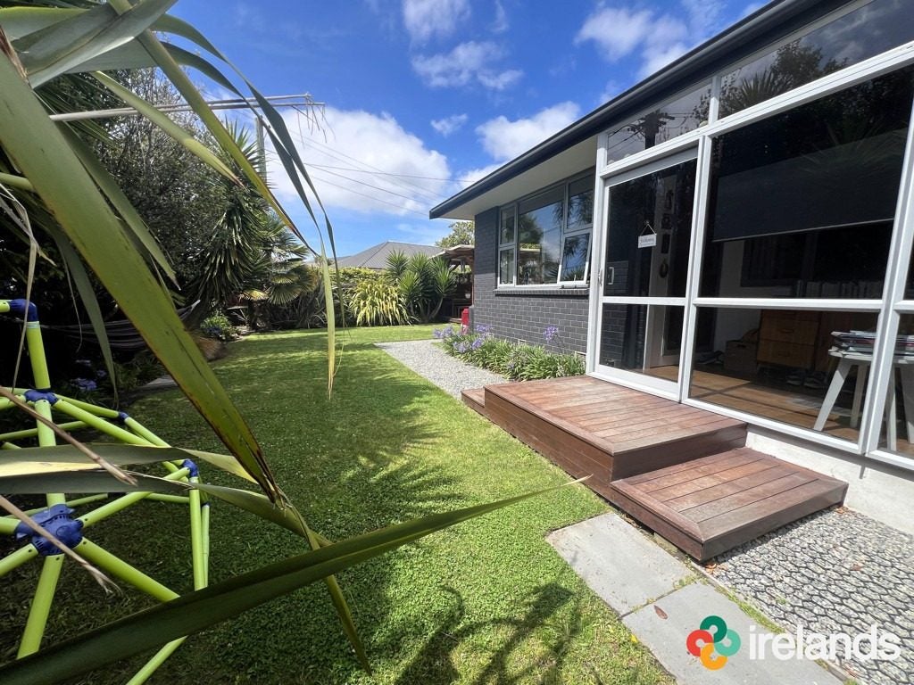 1/145 Wilsons Road South, Saint Martins, Christchurch - Carousel 1