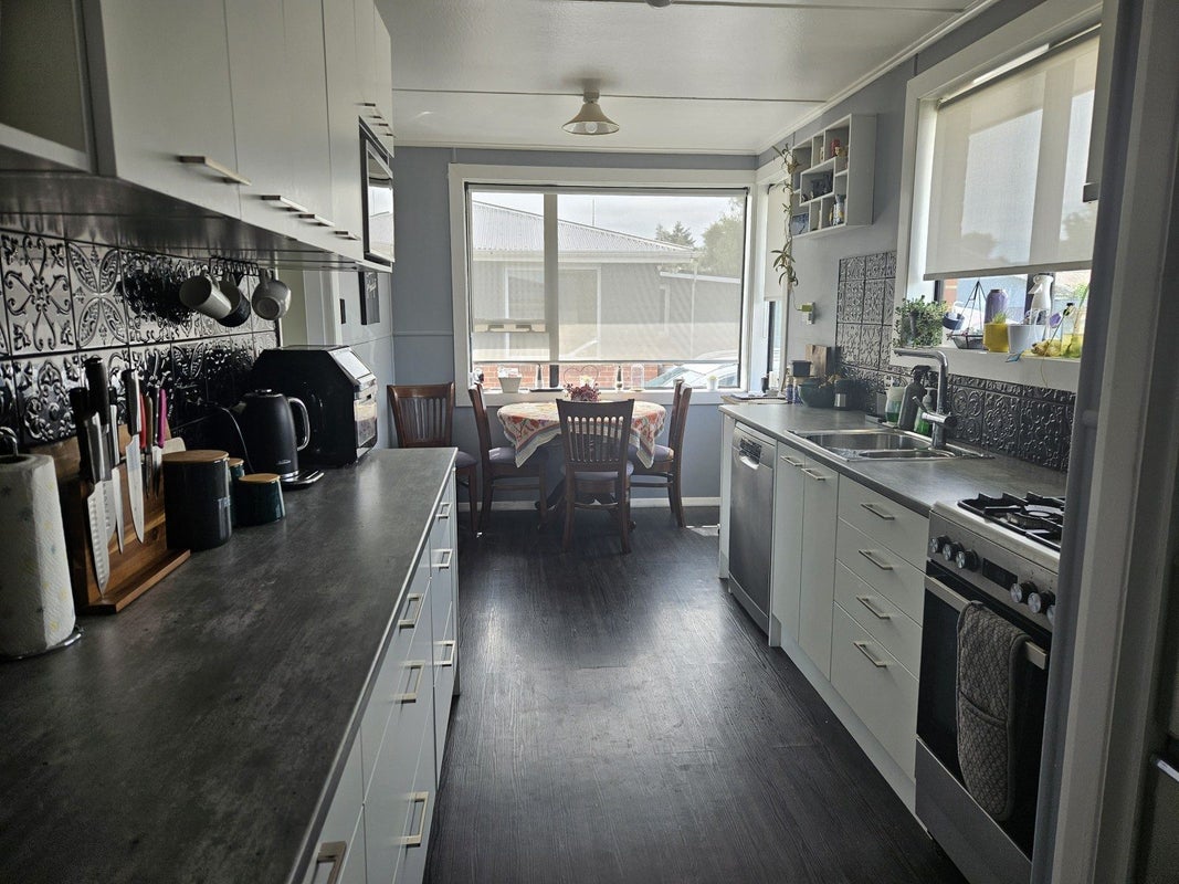 29 Chaucer Street, Milton - Carousel 2