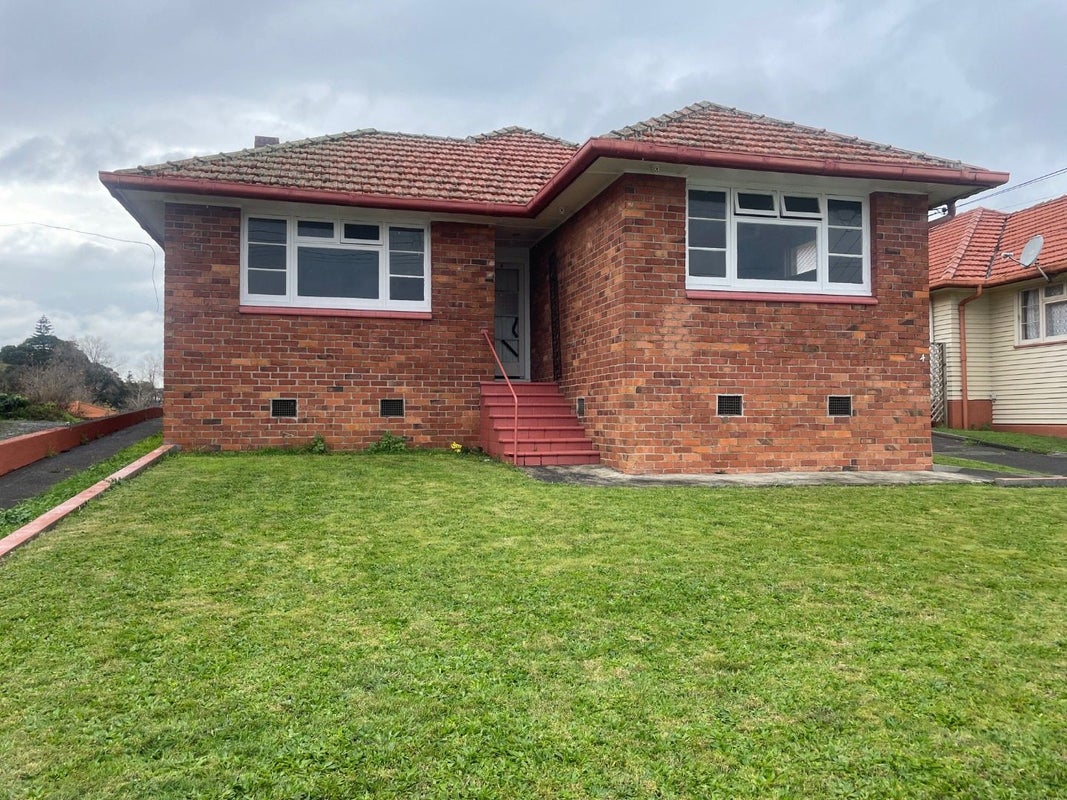 4/16 Pukeiti Road, Otahuhu, Auckland - Carousel 2
