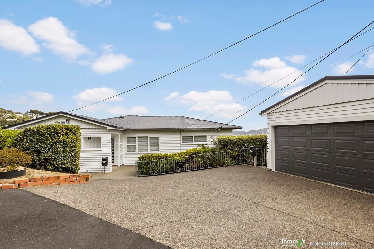36 Tio Tio Road, Miramar, Wellington - Carousel 1