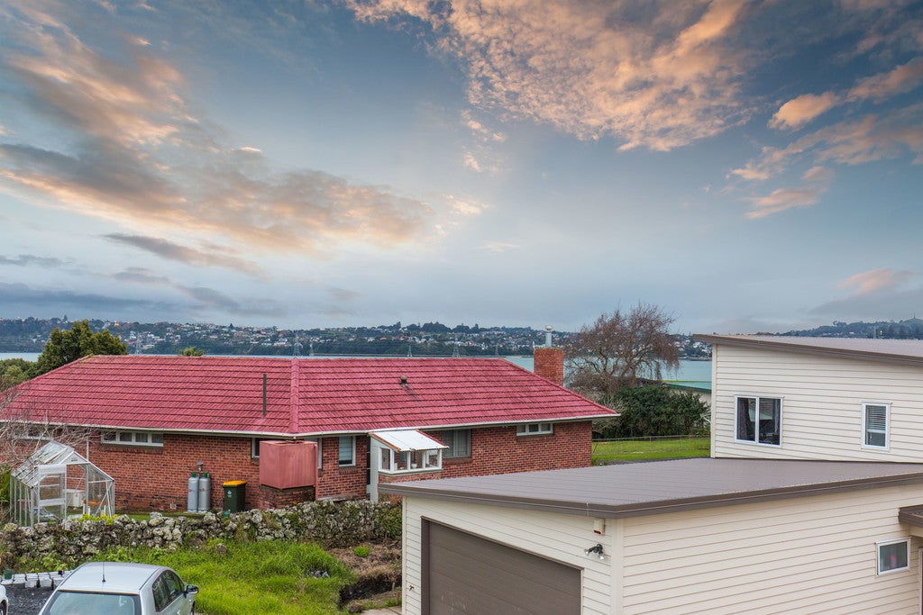 14 Boyd Avenue, Mangere Bridge, Auckland - Carousel 23