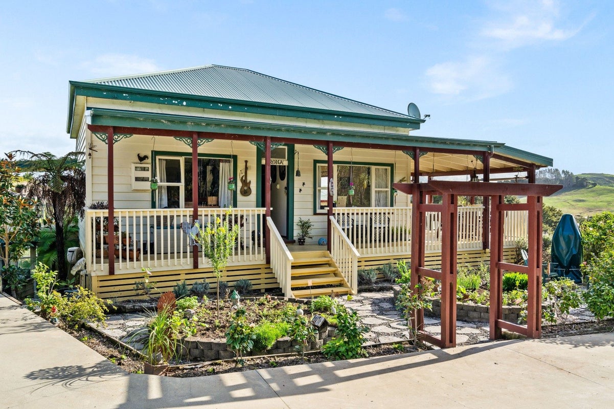 51 Sterling Road, Paparoa - Carousel 1
