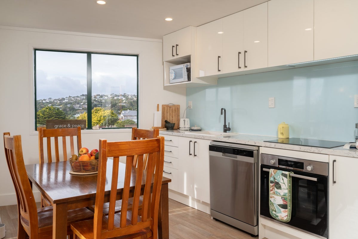 15 Te Kiteroa Grove, Churton Park, Wellington - Carousel 1