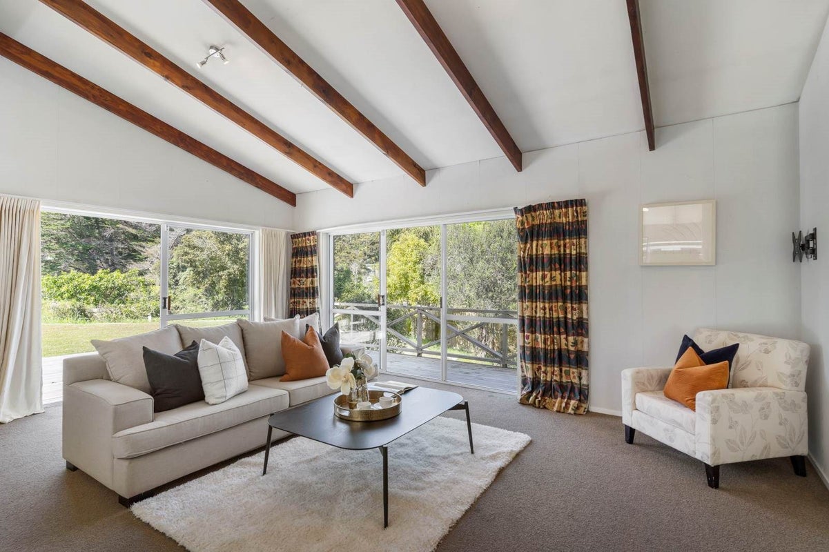 1/28 Tree View Avenue , Glenfield, Auckland - Carousel 2