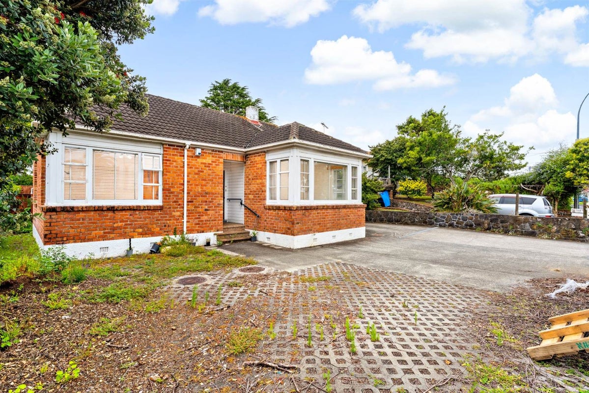 79A St Lukes Road, Sandringham, Auckland - Carousel 2