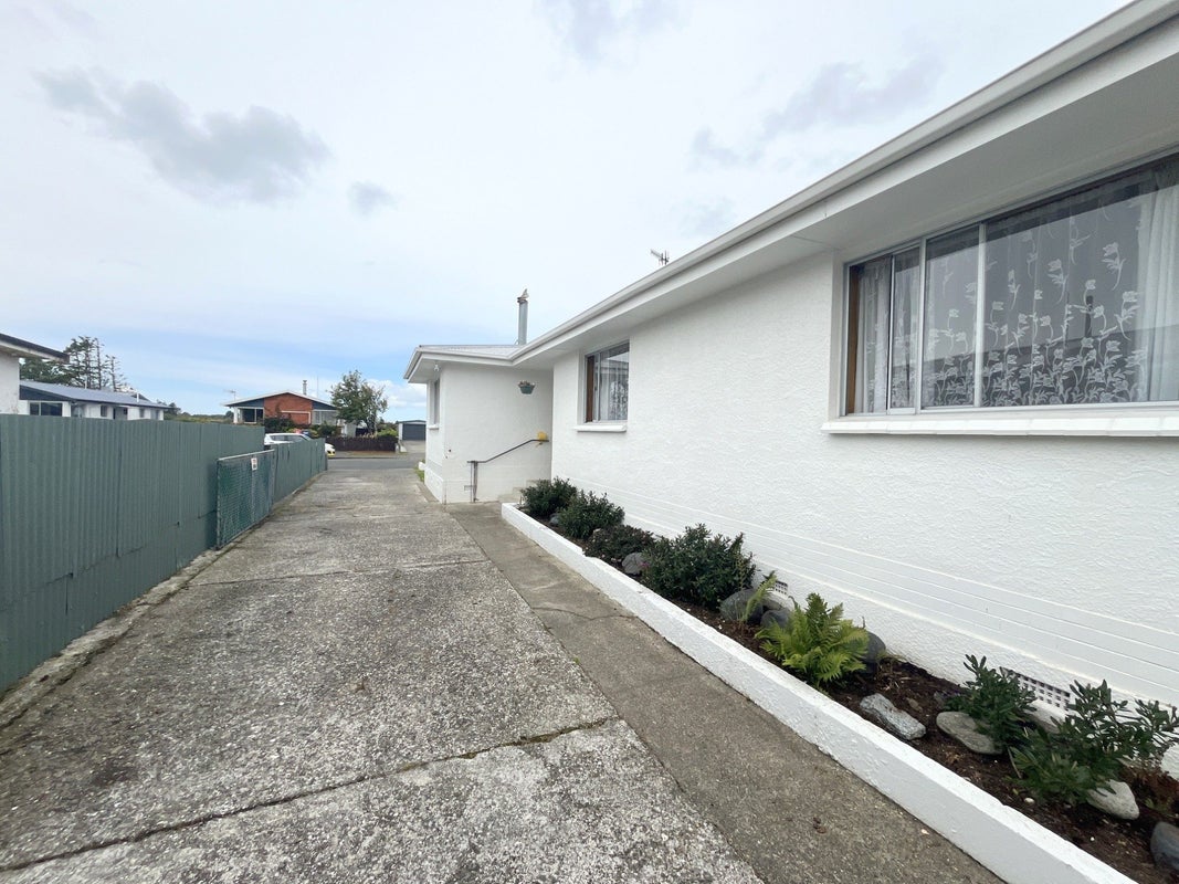 14 Nevis Crescent, Grasmere, Invercargill - Carousel 2