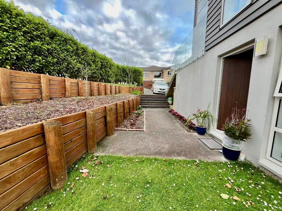 13 Bejoy Rise, East Tamaki Heights, Auckland - Carousel 6