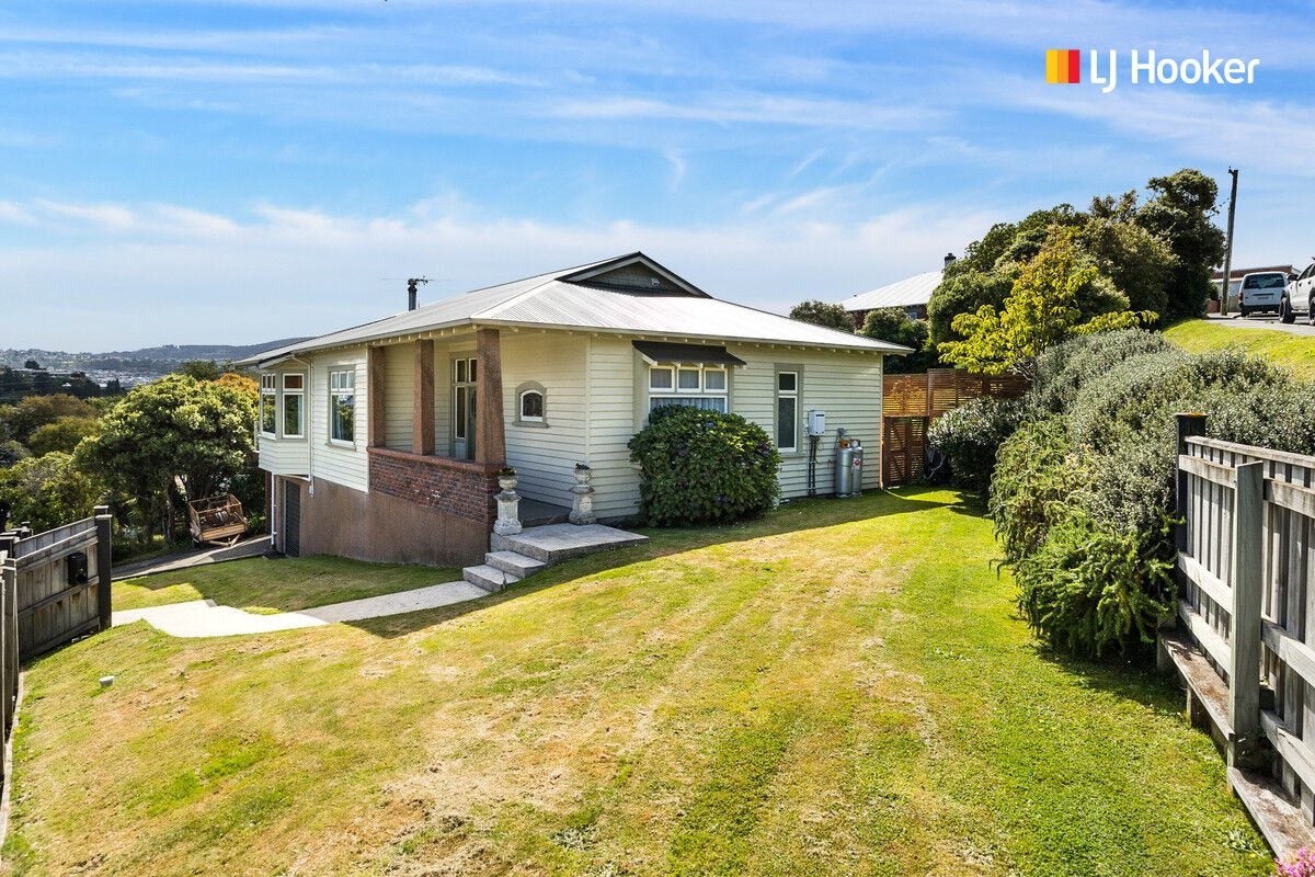 77 Bayfield Road, Andersons Bay, Dunedin - Carousel 1