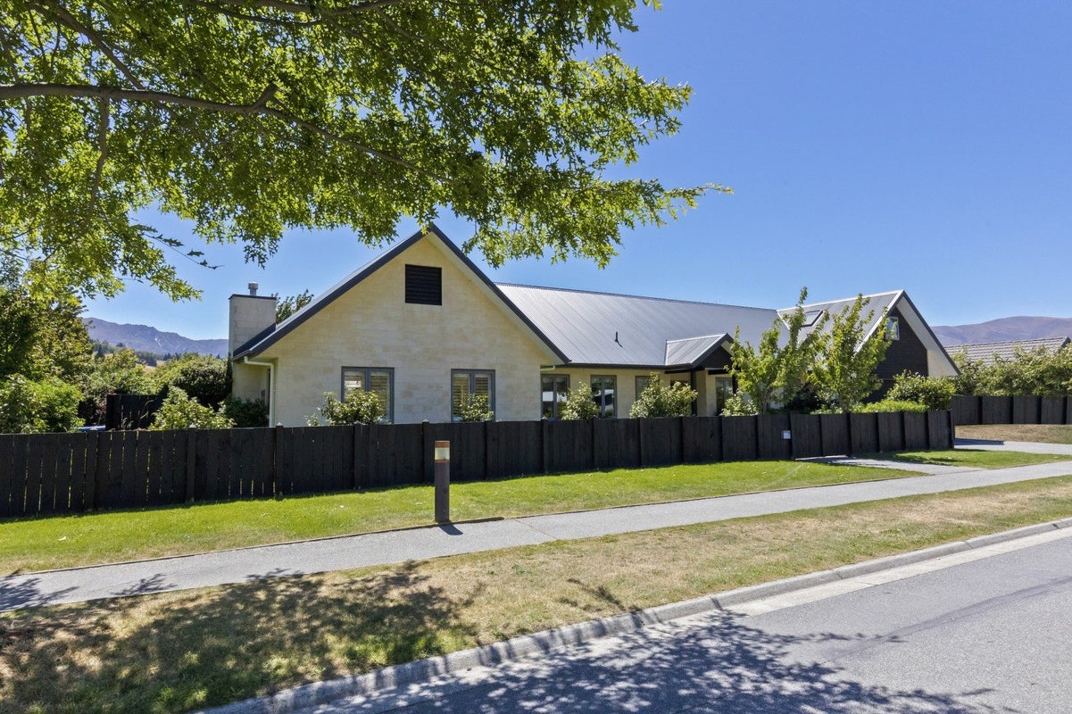56 Erskine Street, Lake Hayes, Queenstown - Carousel 2