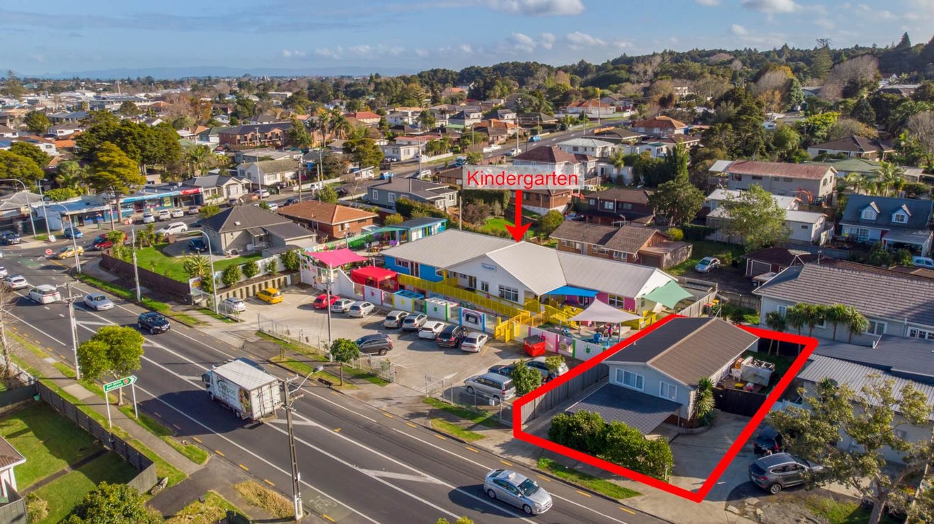 52B Alfriston Road, Manurewa East, Auckland - Carousel 1