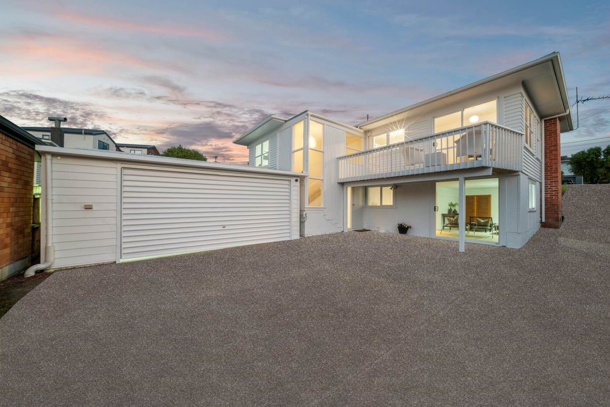 5 Havelock Avenue, Forrest Hill, Auckland - Carousel 2