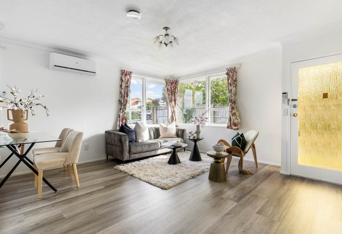 1/6 Akehurst Avenue, New Lynn, Auckland - Carousel 2