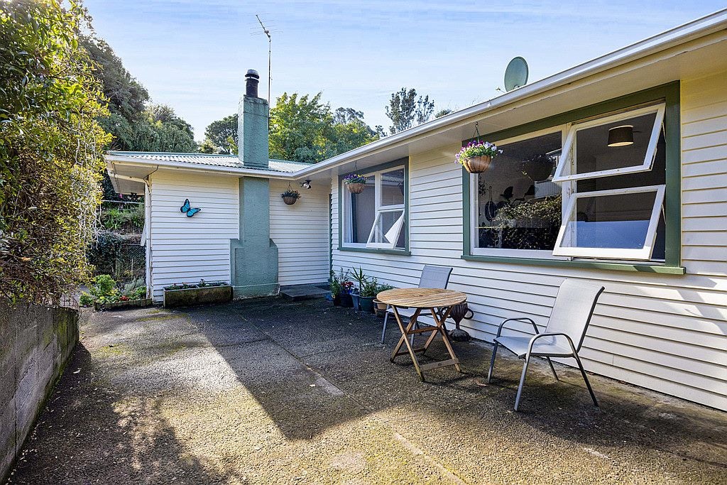 80F Brois Street, Frankleigh Park, New Plymouth - Carousel 27