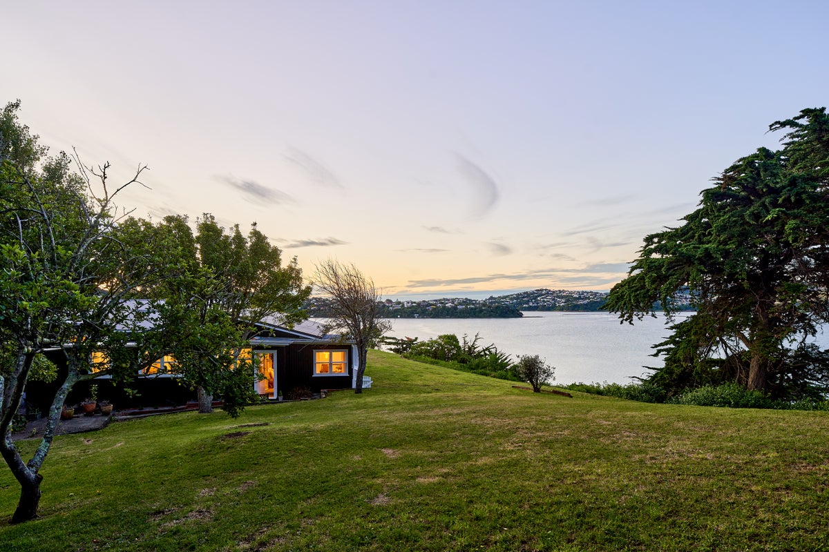 300A Paremata Road, Whitby, Porirua - Carousel 2
