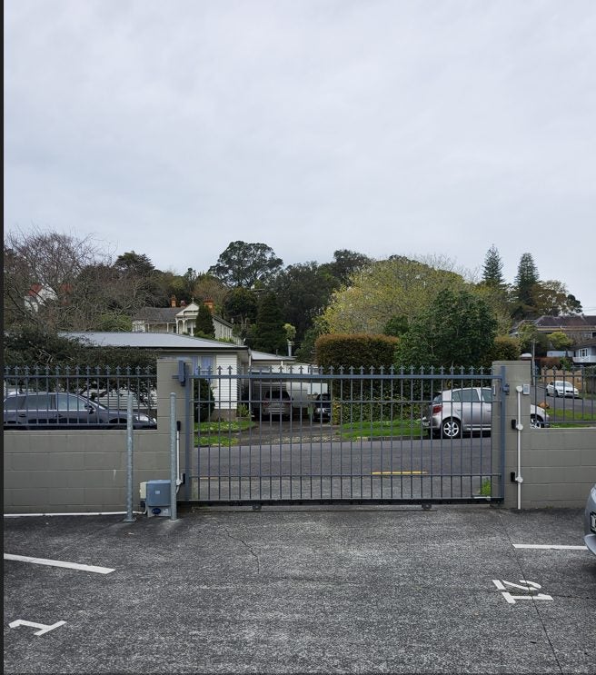 182 Manukau Road, Epsom, Auckland - Carousel 2