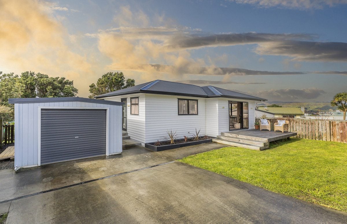 6A Matatiro Street, Titahi Bay, Porirua - Carousel 1