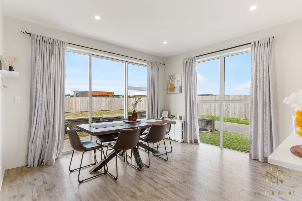 16 Kapia Drive, Takanini, Auckland - Carousel 2