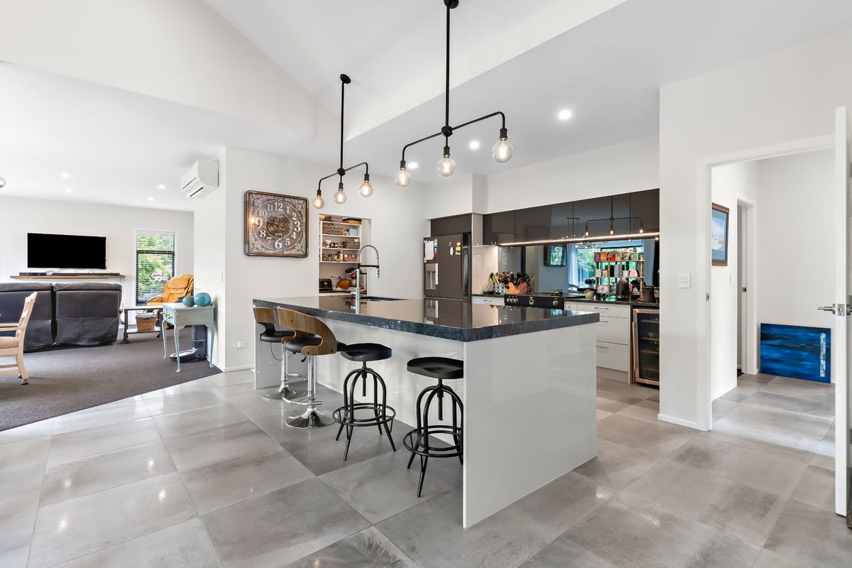 344 Hughes Line, Masterton - Carousel 2